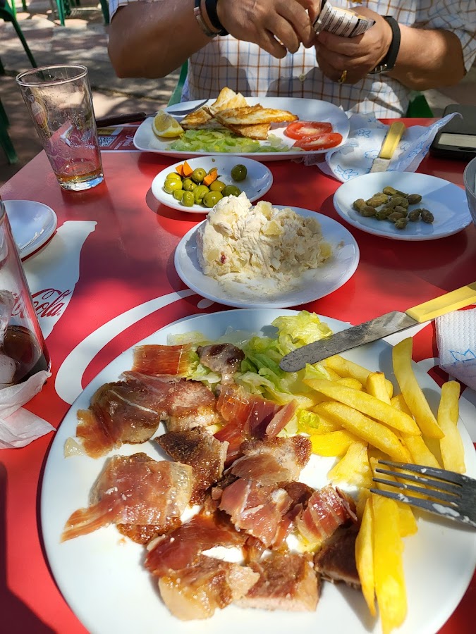 BAR BORUJAS.