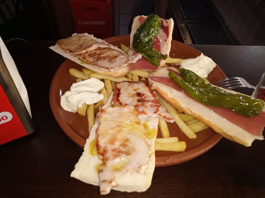 Bodeguita EL MONTADITO