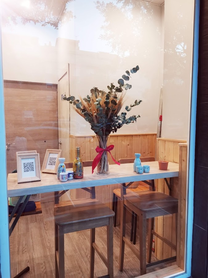 Restaurante OKI-NAMI IZAKAYA