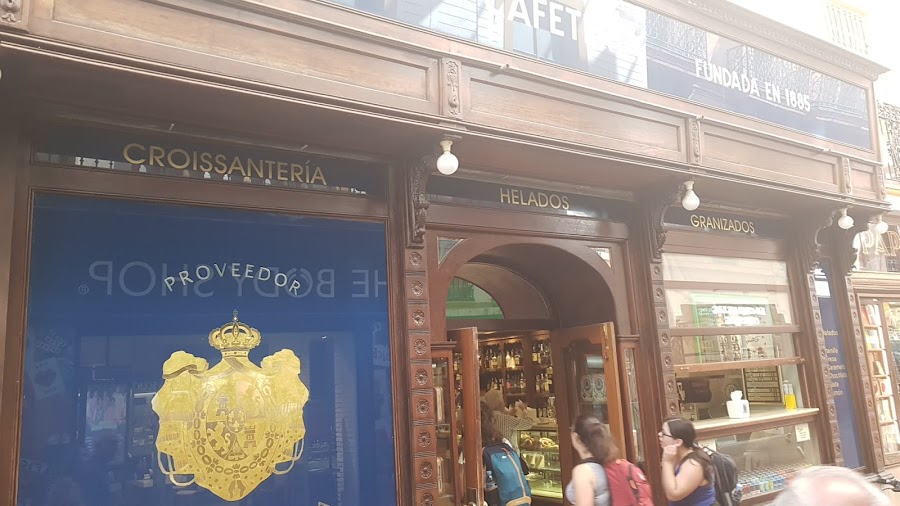 Auresa Pasteleria Heladeria