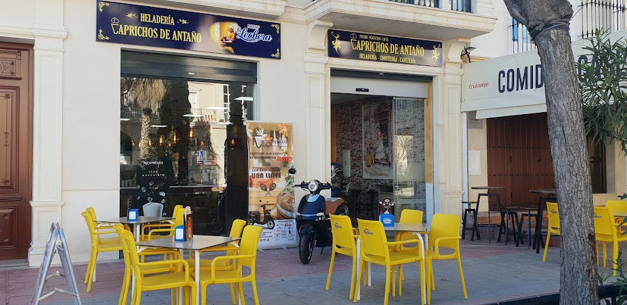 CAPRICHOS DE ANTAÑO