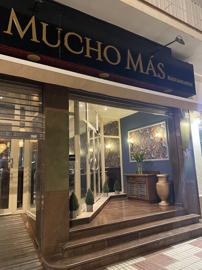 Mucho Más Restaurante